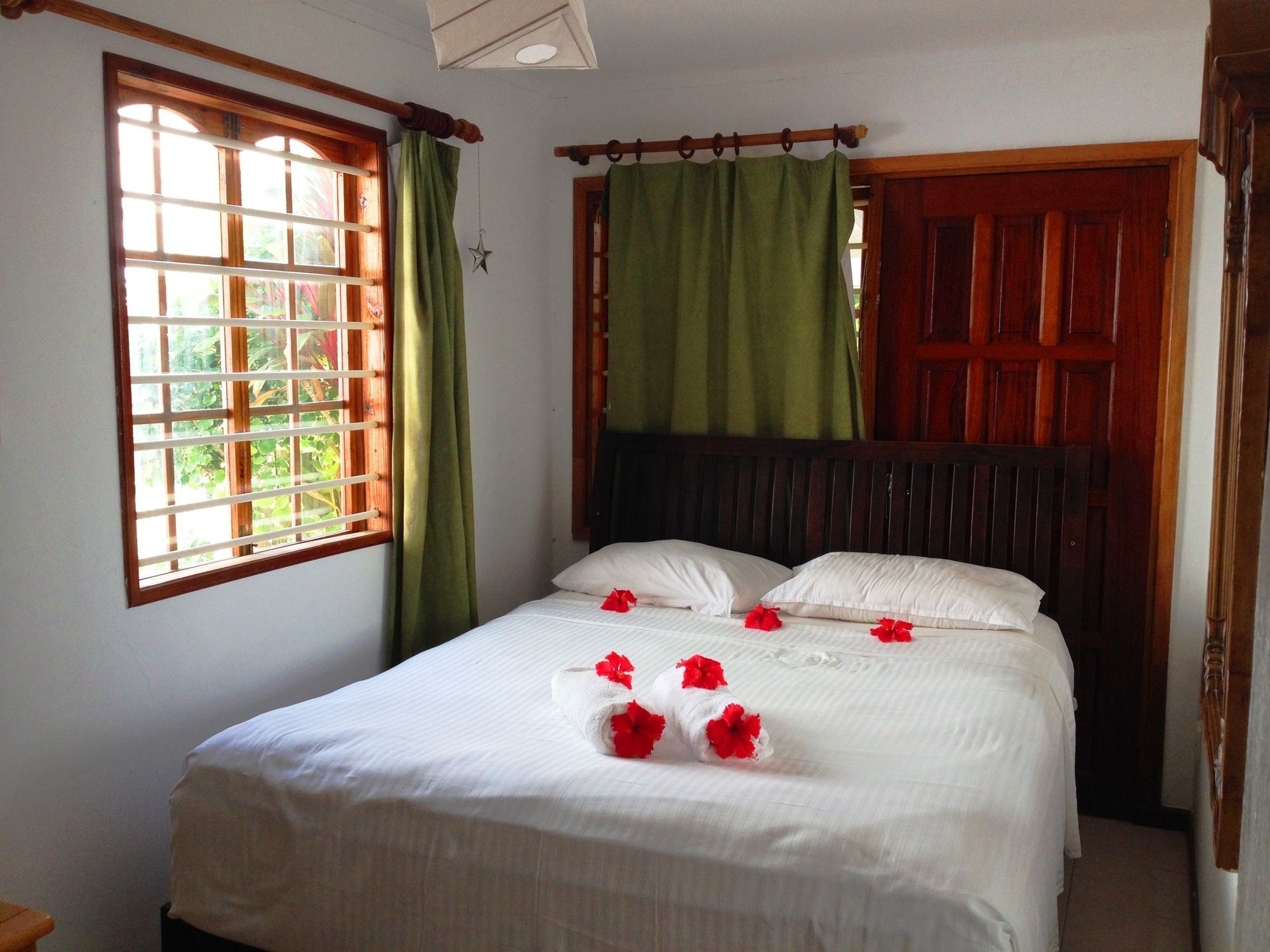 Romance Bungalows Бо Валон Екстериор снимка